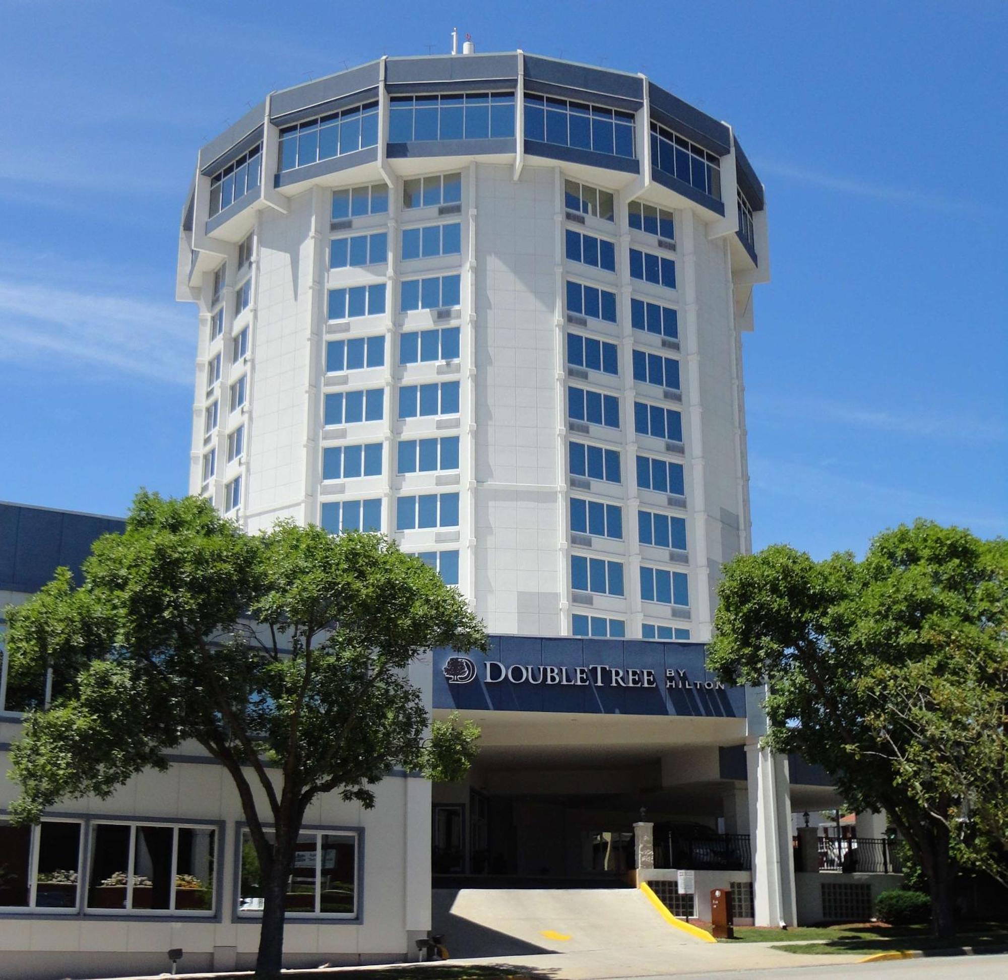Doubletree By Hilton Джефферсон-Сити Экстерьер фото