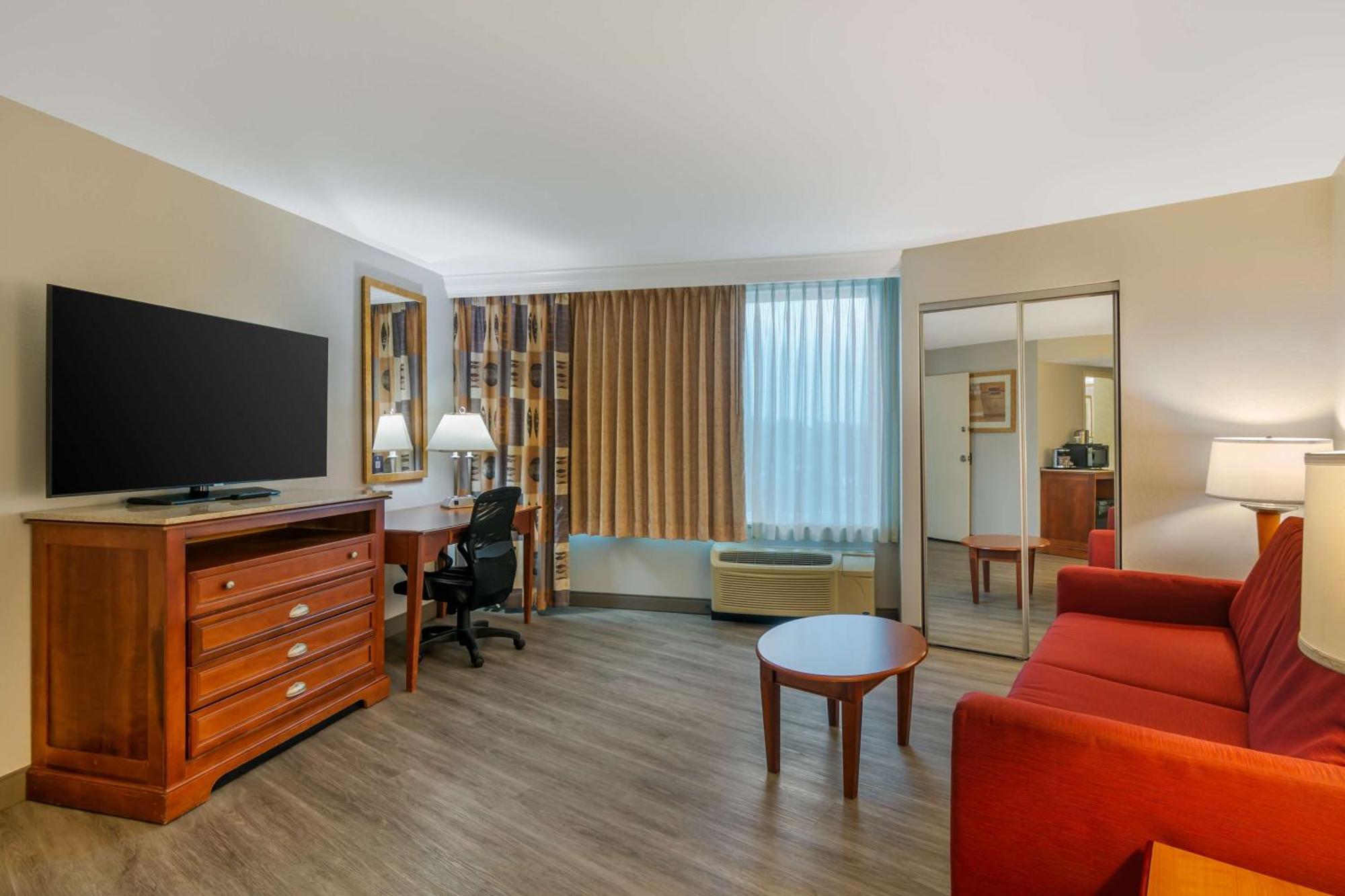 Doubletree By Hilton Джефферсон-Сити Экстерьер фото